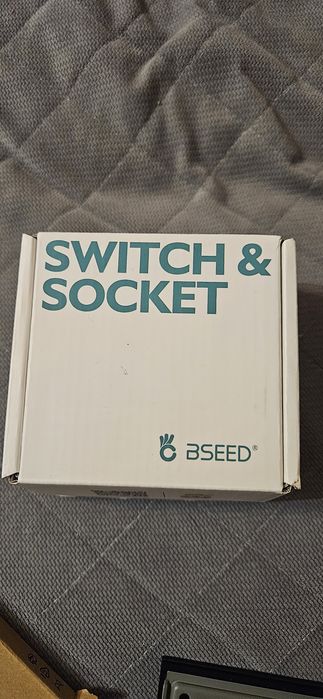 Gniazdo elektryczne BSEED czarne 10szt