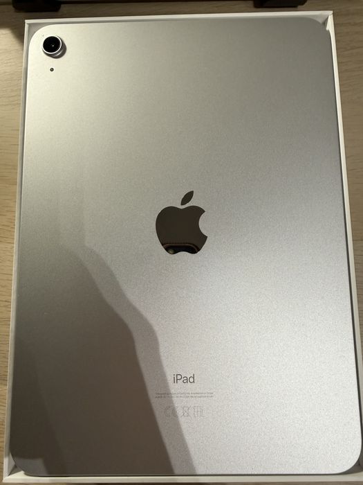 iPad (10 generacji) 64GB Wi-Fi (A2696) – Stan Idealny