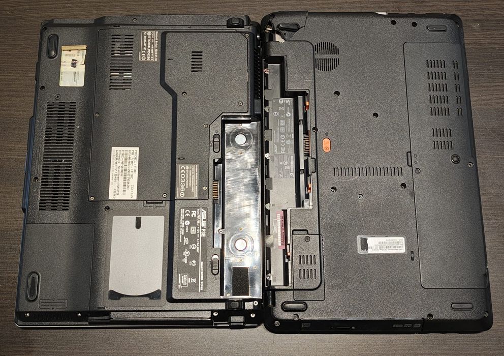 Dwa laptopy na części, ASUS E1-531 i ACER F3E