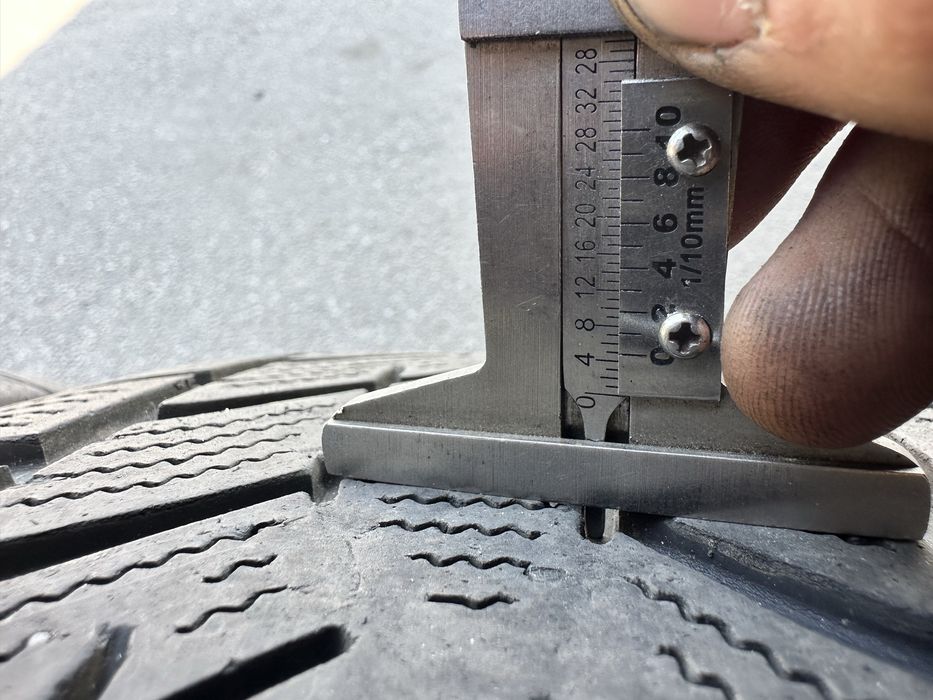 Шини 215 55 18 95T Goodyear Ultra Grip Performance комплект