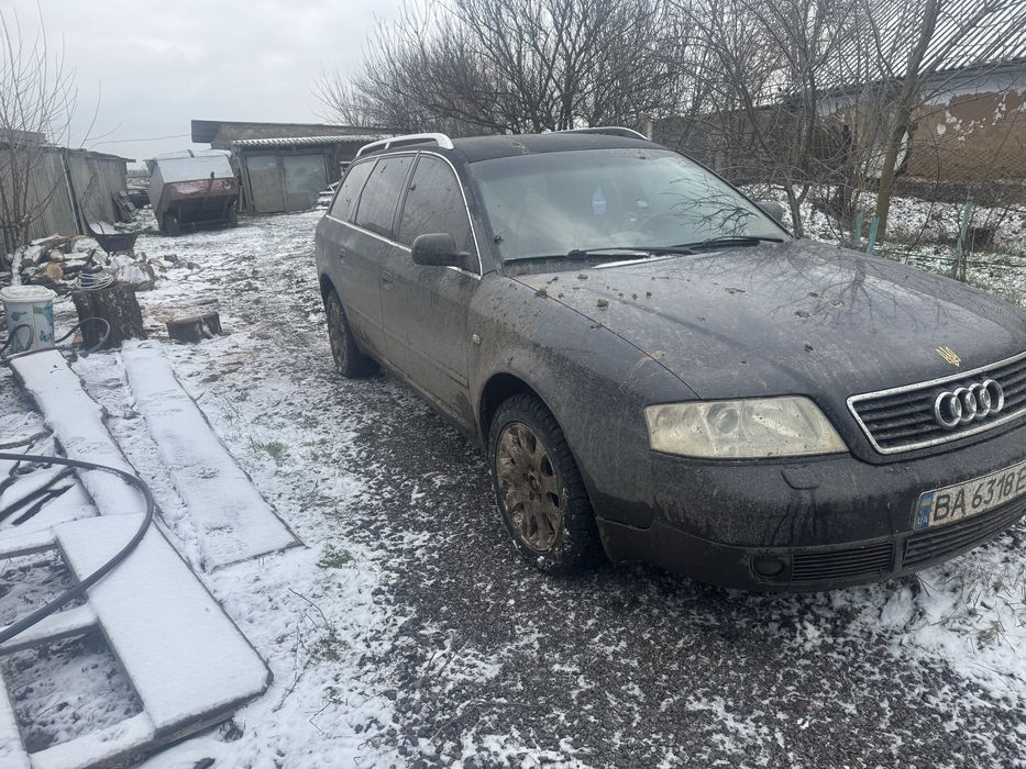 Продам Ауді та запасний кузов до неї