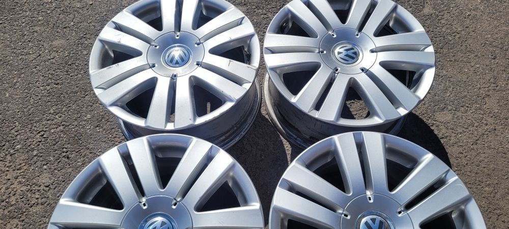 Oryginalne felgi VW 16  5x112 polecam