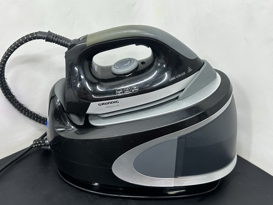 Парогенератор, утюг з парогенератором GRUNDIG парова станція