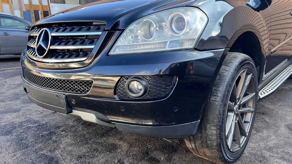 Передний бампер Mercedes ML W164 C197 передній бампер МЛ 164 Дорест