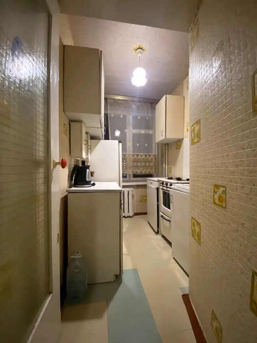 М. Дорогожичі, Іллєнка 89, 1 кімнатна біля метро