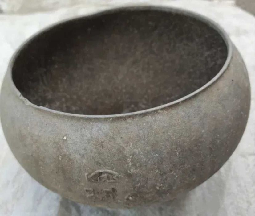 Казан, чавун баняк 2, 5 л