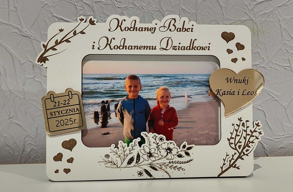 Ramka na zdjęcie z dow. grawer biała Dzień Babci Dziadka 10x15 złote