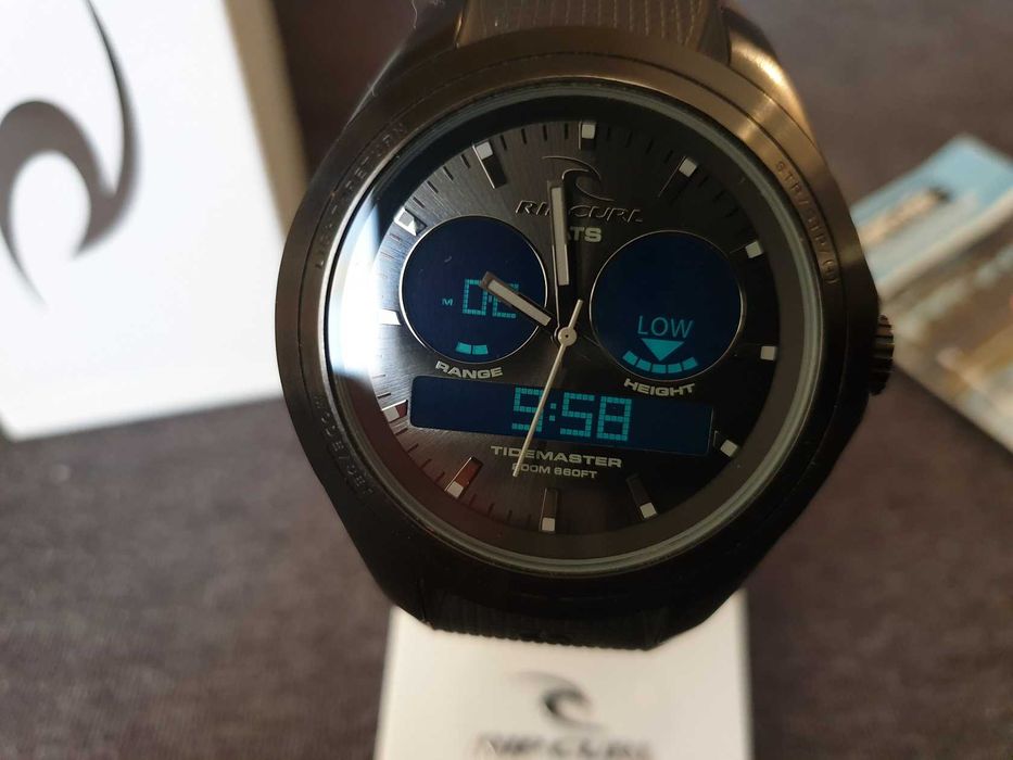 Rip Curl Ocean GMT-ATS Surf Titanium Diver Typ Pilot Citizen Casio