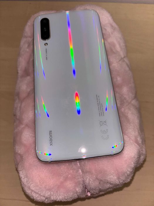 Telefon Xiaomi Mi 9 6/128gb (bez opakowania)