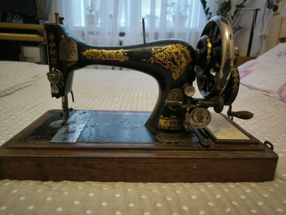 Продам швейну машину Singer
самовивіз Центр
