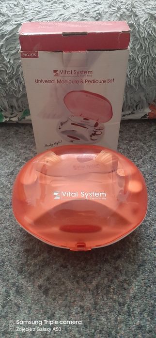 Universal Manicure i Pedicure