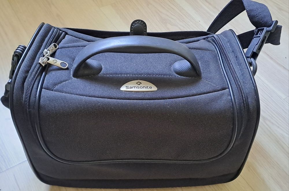 Samsonite kuferek kosmetyczny