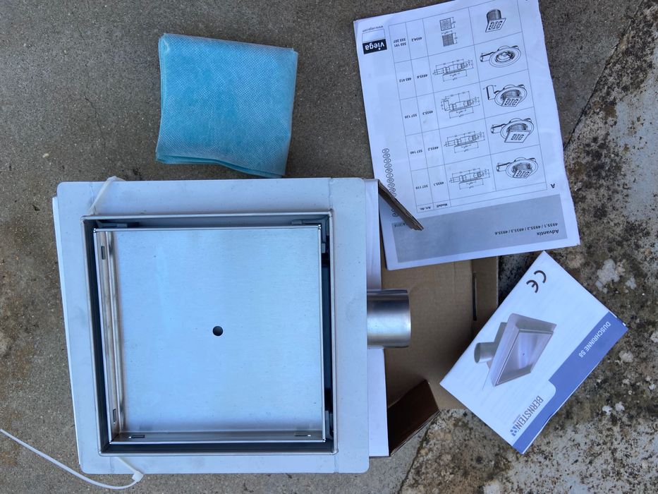 Calha de duche BERNSTEIN S8 em aço inoxidável