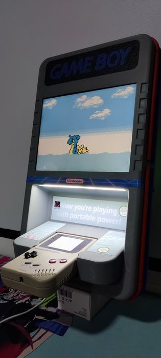 Quiosque artesanal GameBoy gigante