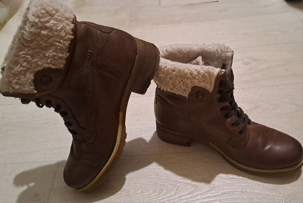 Натуральні шкіряні на холодну осінь, теплу зиму