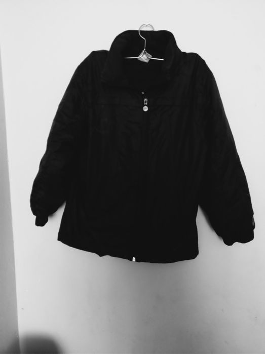 Kurtka Nike rozmiar 128