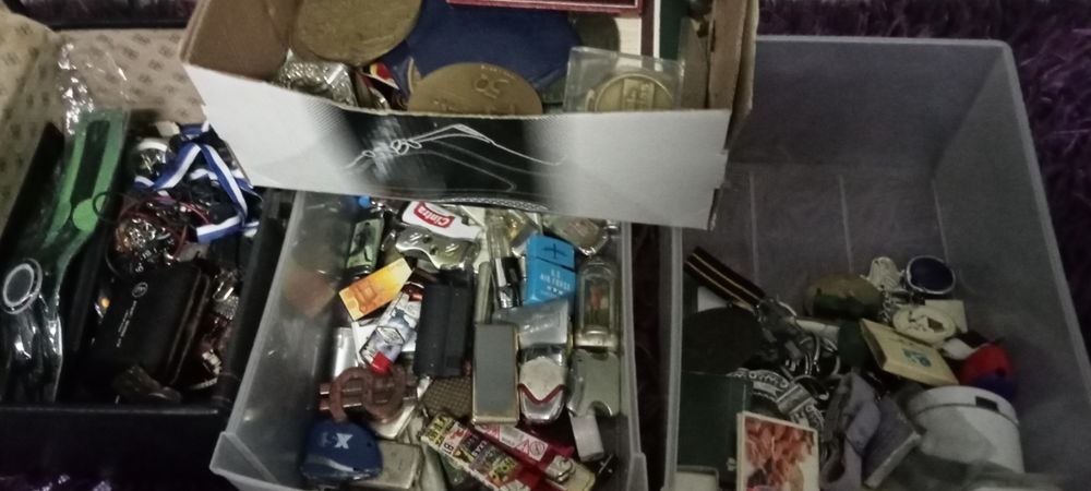 Para desocupar medalhas relógios  porta chaves