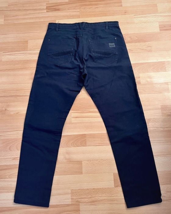 Spodnie chino Reserved