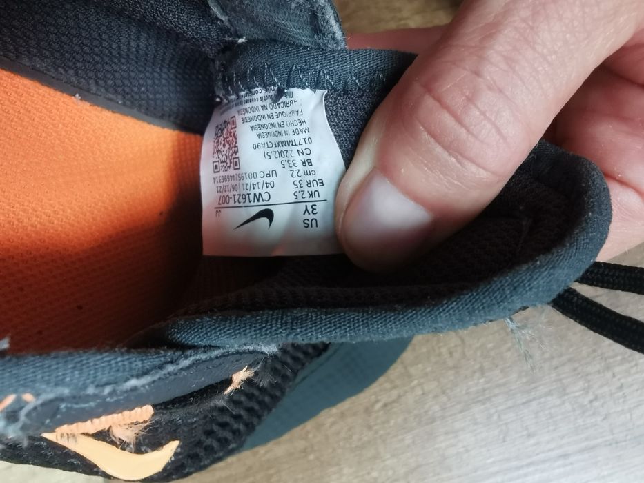 Buty Nike 34/36  dziecięce