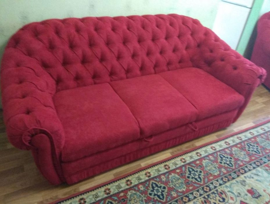 Перетяжка, заміна тканини, ремонт м'яких меблів.