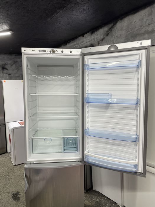 Холодильник 205см два компресори