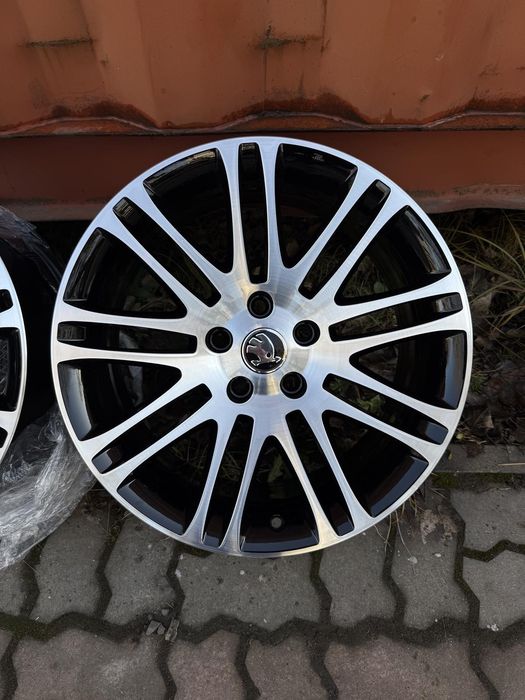 Диски литі Шкода Luxon 5/112r18 як нові!!
