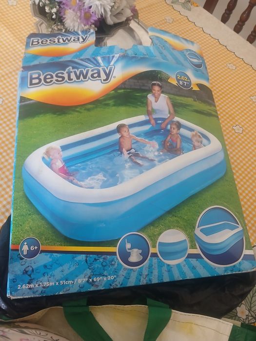 Piscina bestway usada mas em bom estado