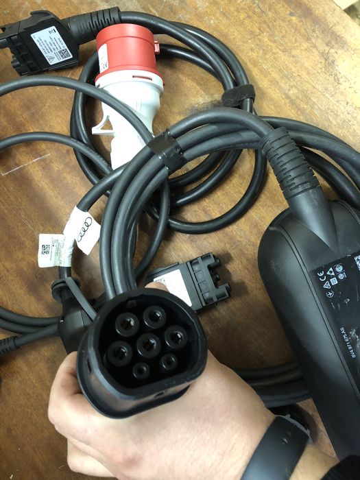 Зарядка Audi e-tron 11 kw 32a 400v три фази повний комплект легке Б/у