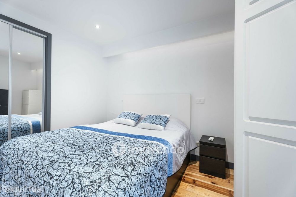 Apartamento T2 totalmente remodelado, no centro do Porto