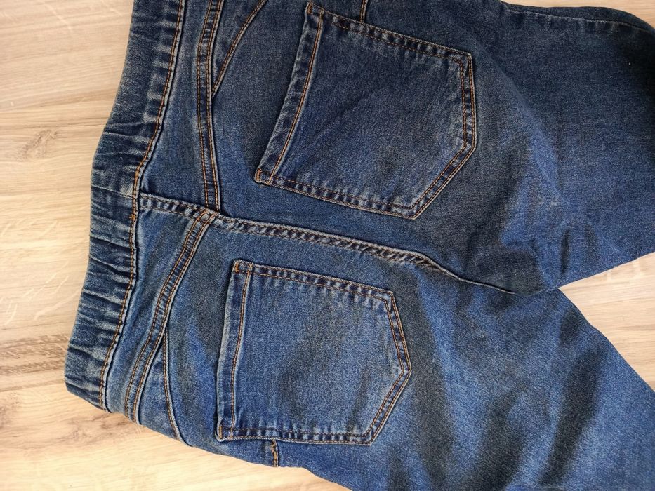 Granatowe jeansy rurki Denim Sinsay 34