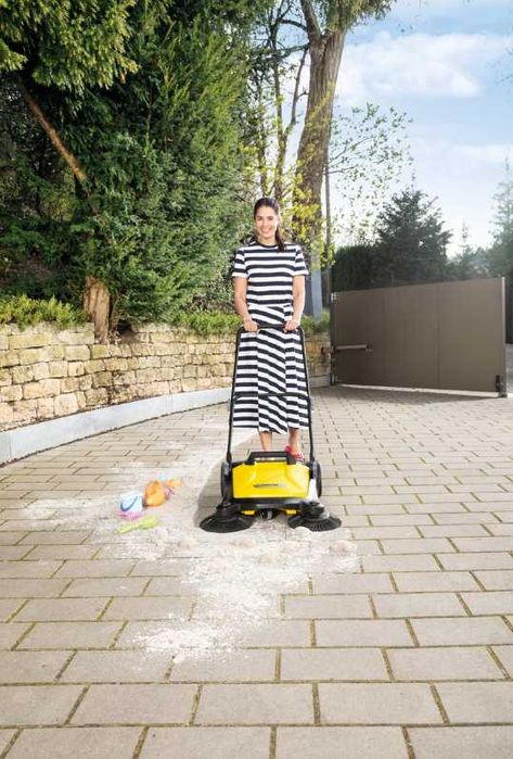 Zamiatarka Ręczna Karcher S 4 Twin 4 Szczotki Boczne NOWA