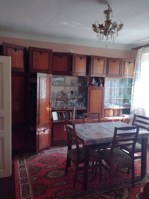 Продаж будинку в с. Давидів, ділянка 25 соток. Всі комунікації підключені.