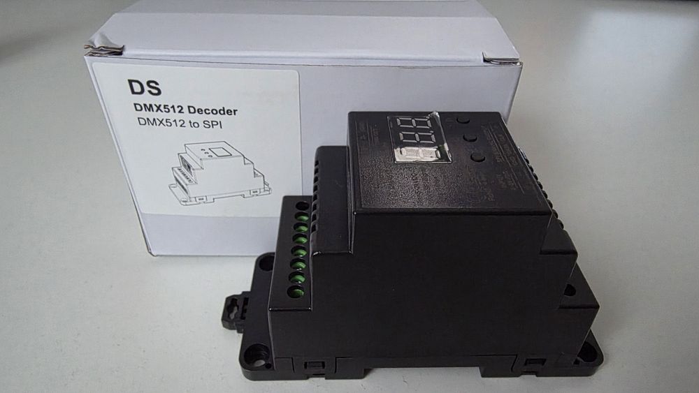 Dekoder DMX512 na SPI do cyfrowych taśm RGBW LED szyna DIN Skydance DS