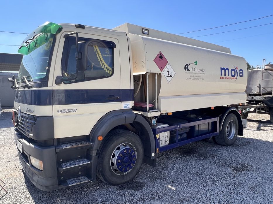 Услуги Бензовоза, топливозаправщика (перевозка любых видов топлива)