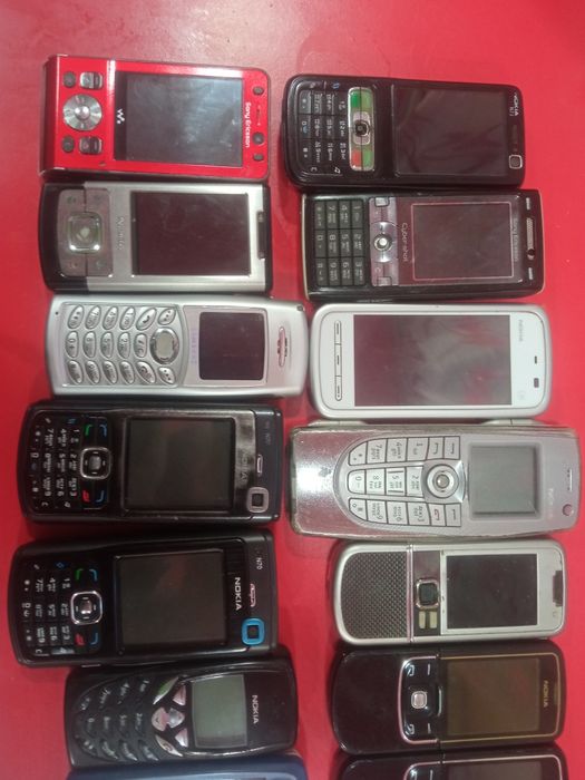 Продам Нокіа 9300