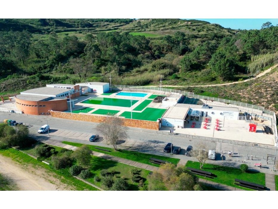 Moradia V3 - vista mar, piscina aquecida e garagem em Salir do Port...
