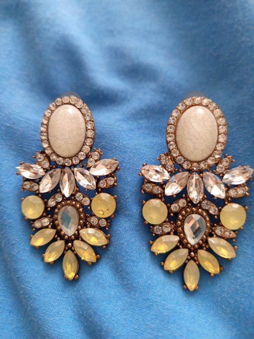 Сережки шикарні та брош біжутерія