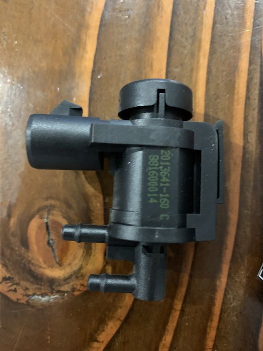 Ford F-150 aktywator napedow zaworek napedow