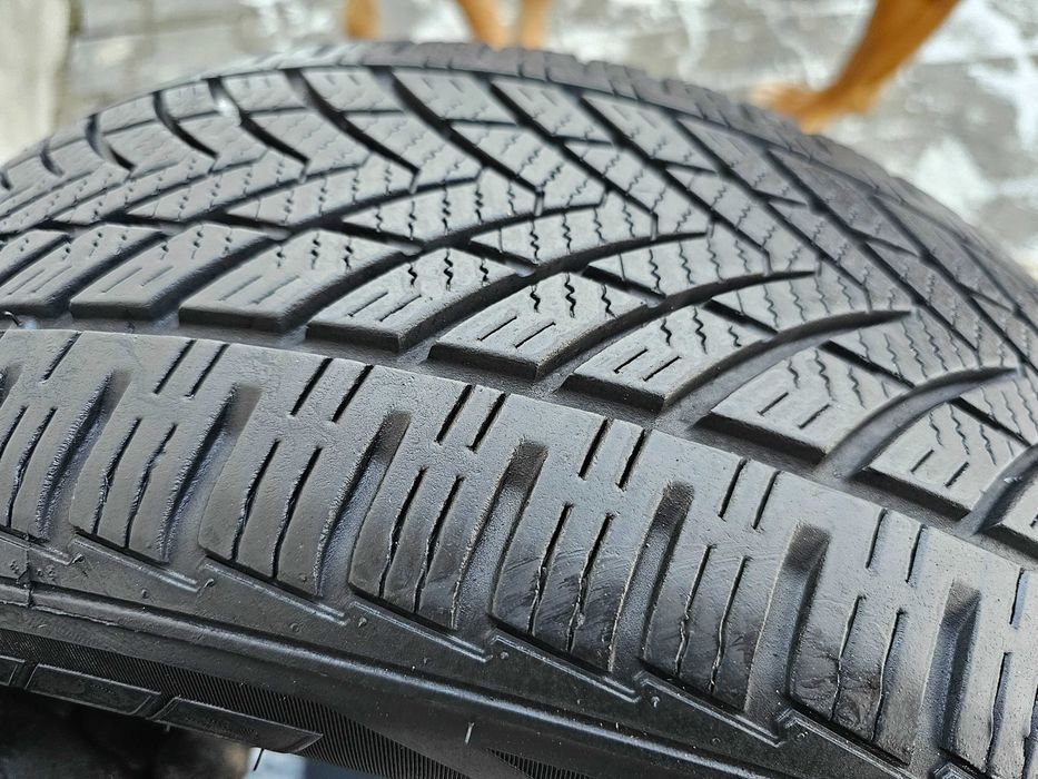 Całoroczne Tracmax 195/55 R15 6mm