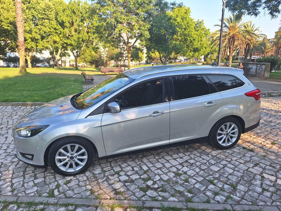 Ford Focus SW Titanium 120 C/V Irrepreensível de 2017