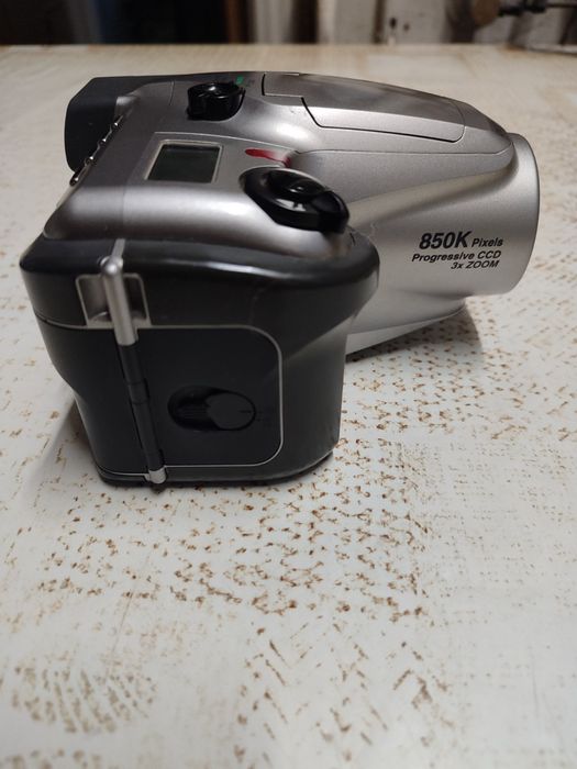 Фотоапарат Olympus Camedia C-1000L