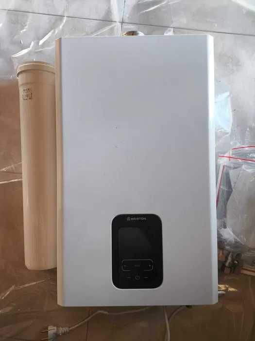 Esquentador Ariston NEXT EVO X 11 + Tubo Estanque – Como novo - Pouco uso - Mudei para cilindro