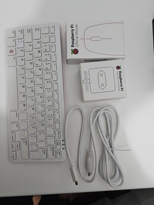 Raspberry PI400 + Fonte + Teclado + Guia64286168159873120