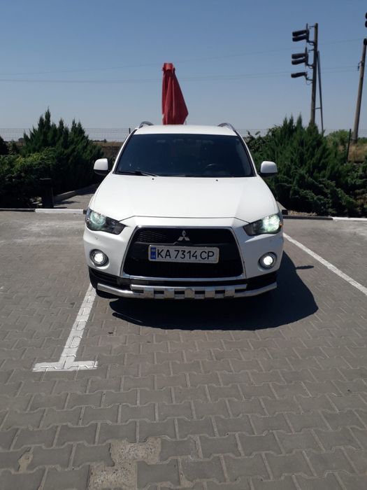 Продам mitsubishi outlander xl