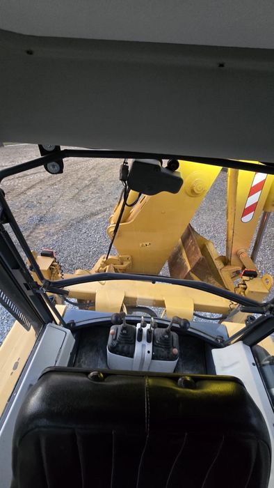 Venieri 8.23 4x4 koparko ładowarka