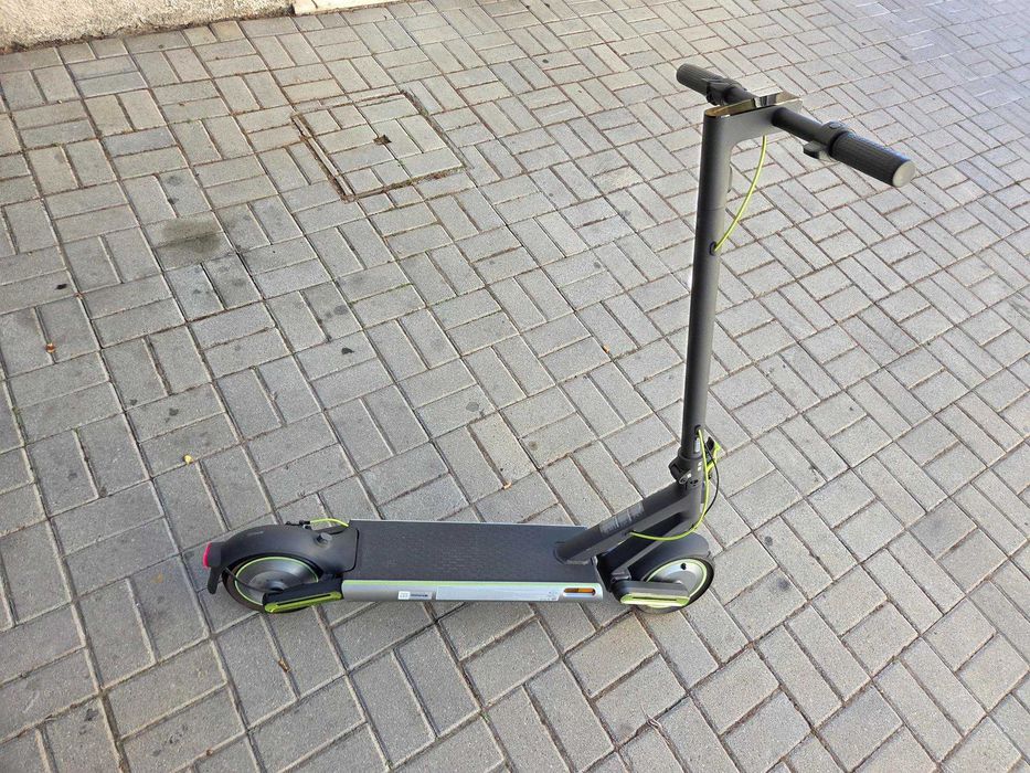 Trotinete Elétrica NAVEE S65