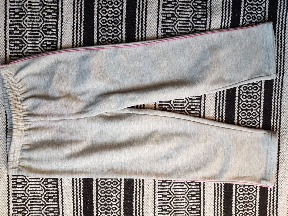 Nowe 122 cm spodnie dresowe EplusM