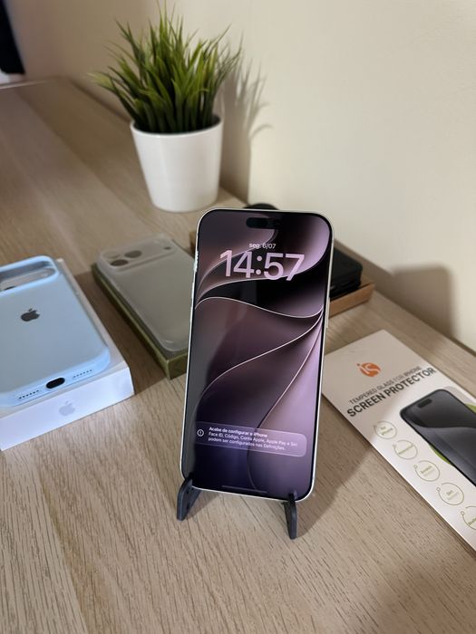 Iphone 17 Pro Max Silver 256 GB c/ fatura e garantia + cases