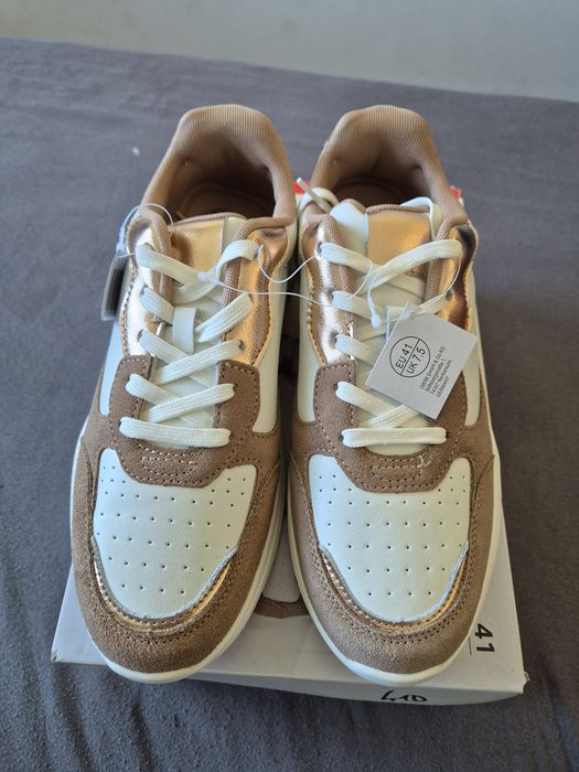 Buty Esmara premium skóra naturalna sneakersy beżowe złote r. 41
