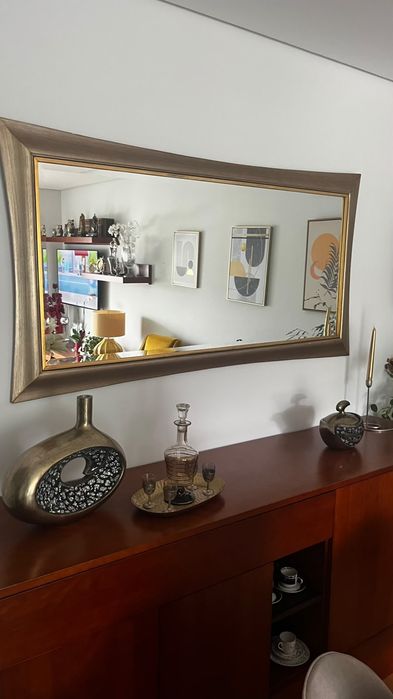 Espelho de sala dourado
